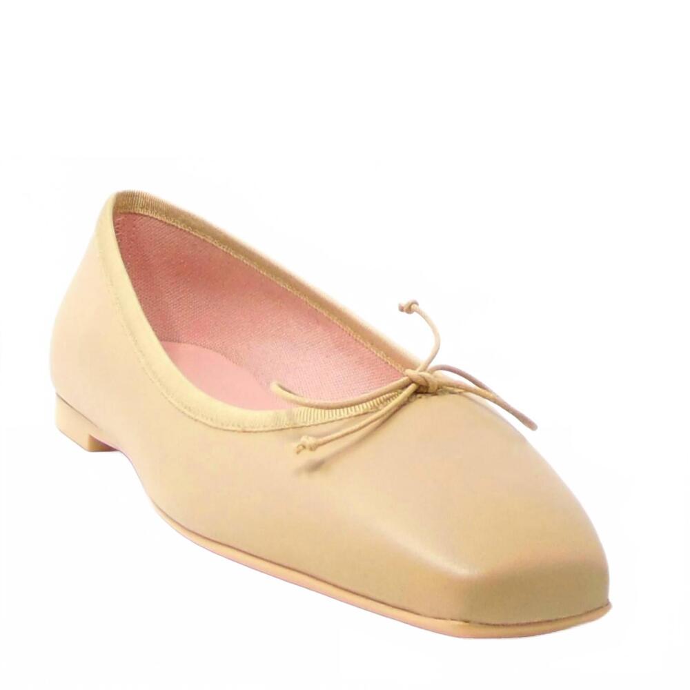 NEW PRETTY BALLERINAS women's camille shoe in natural